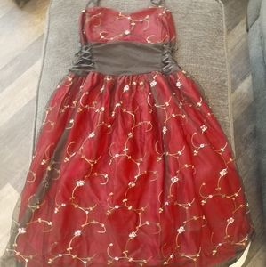 Embroidered spaghetti strap Dress